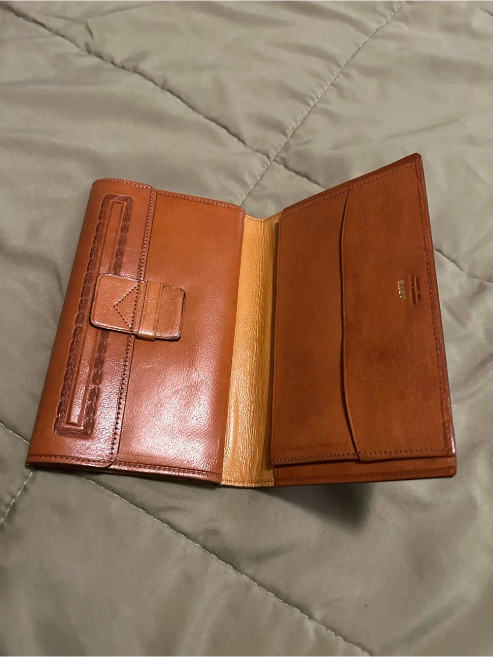 N/A handcrafted embossed